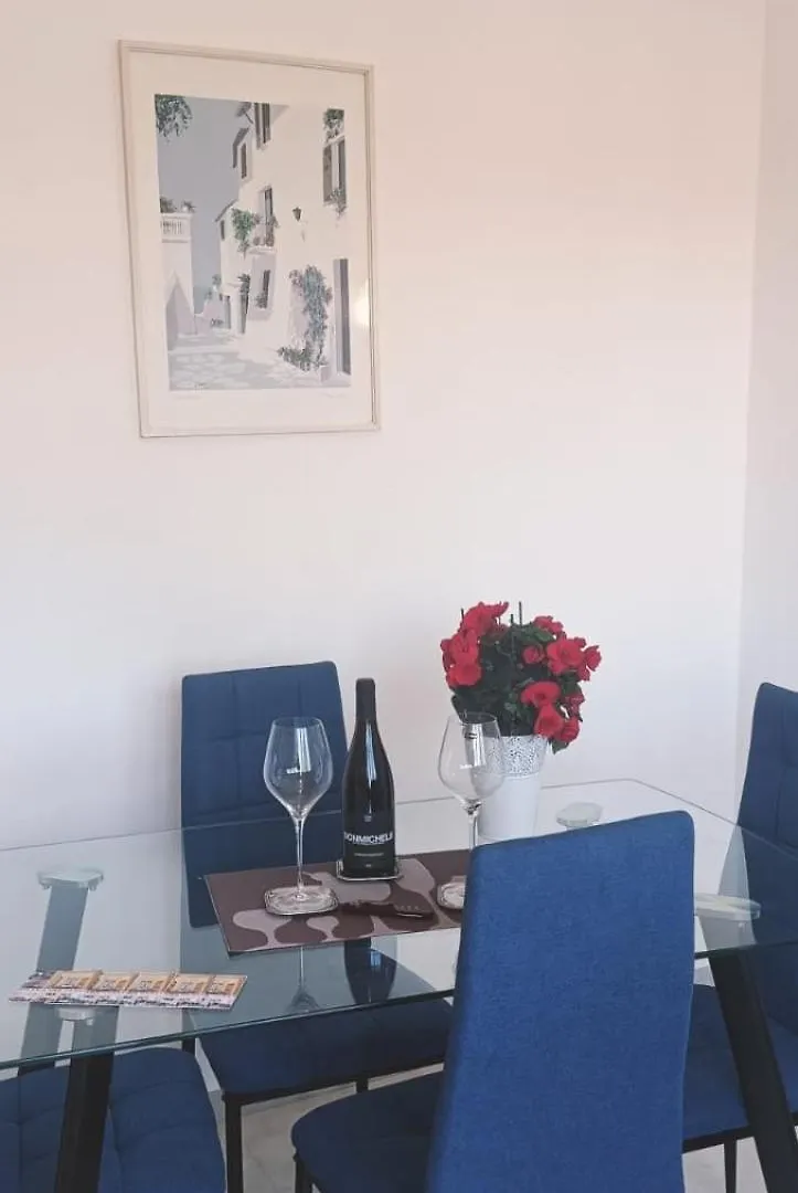 Carlo Apartment Milan