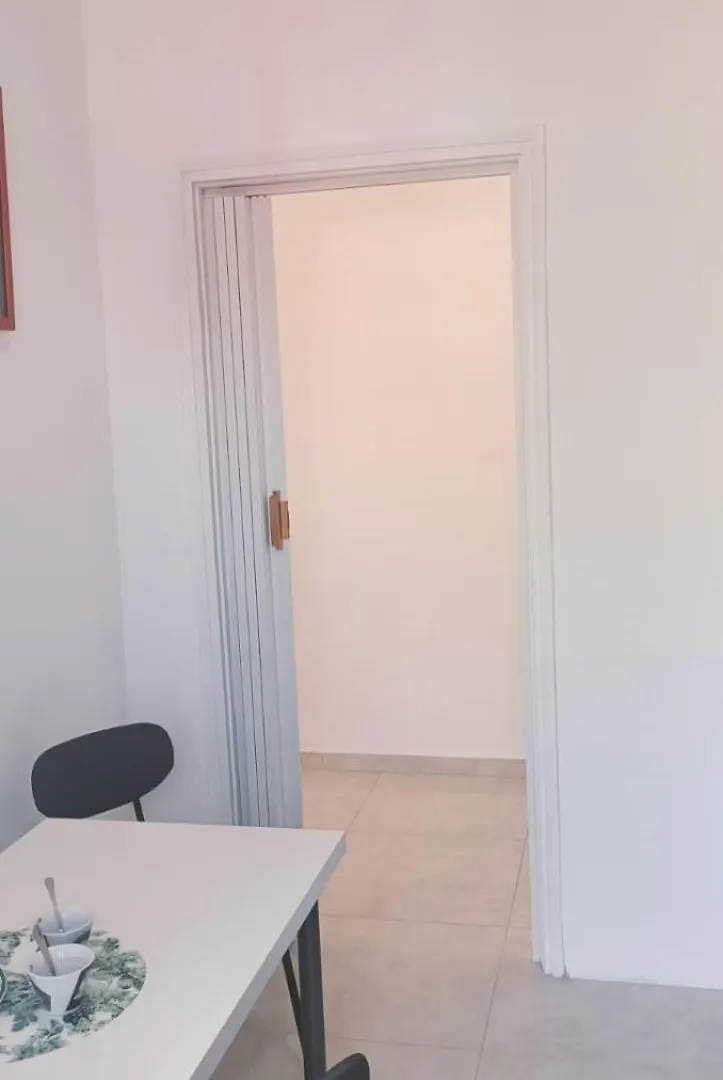 Carlo Apartment Milan 0*,