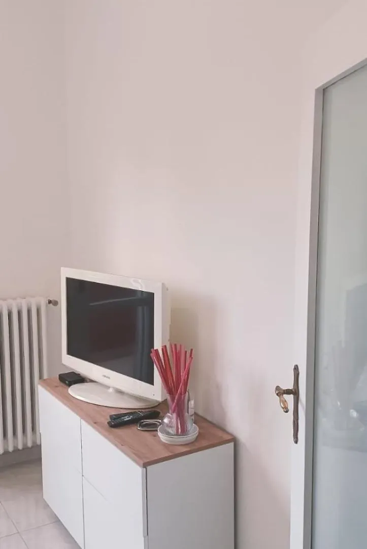 Carlo Apartment Milan 0*,